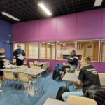 Alavieskan Virin puheenjohtaja Jari Murto onnitteli Eetua ja Ismoa Virin puolesta.
Kuva Heidi Vierimaa.